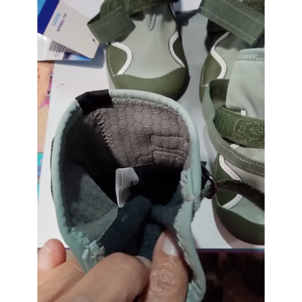 *NEW* ALL TERRAIN Dog Booties Boots Waterproof Carry Bag Size 9 0752